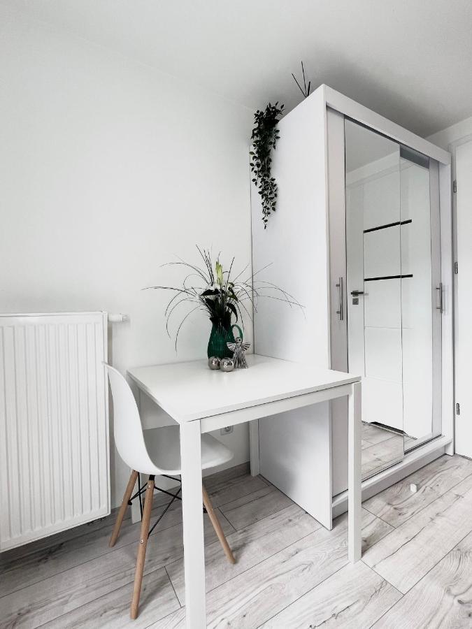 Apartament Goplanska Free Parking Self Check-In 24H Poznań Exterior foto